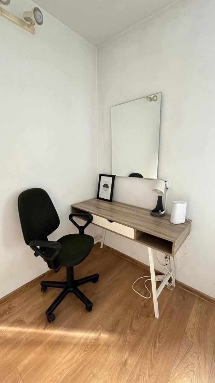 Comfy, Nice And Small Room In Krakau Buitenkant foto